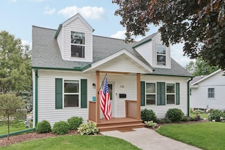 228 N Pleasant Ave, Jefferson, WI 53549