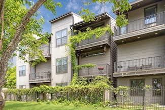 5121 Elysian St, Houston, TX 77009