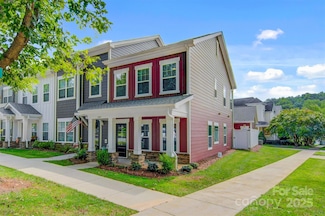 1801 Edgewater Dr NW, Conover, NC 28613