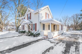430 N Linden St, Marshall, MI 49068