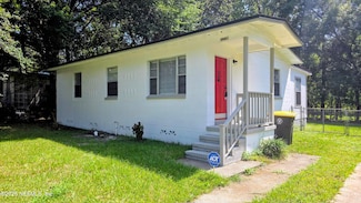 6238 Pettiford Dr W, Jacksonville, FL 32209