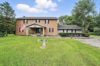 7543 Palmer Rd SW, Pataskala, OH 43062