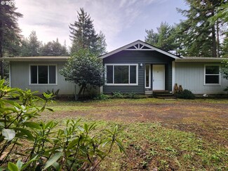 42260 Cedar Hollow Dr, Port Orford, OR 97465