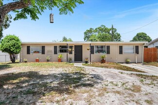 6911 W Clifton St, Tampa, FL 33634