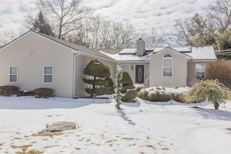 1 Cara Dr, Lincoln, RI 02865