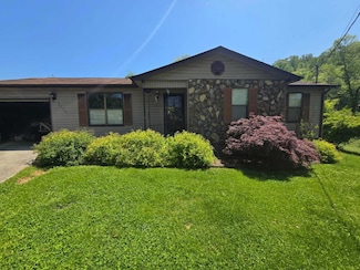 6400 Walnut Breeze Ln, Knoxville, TN 37918