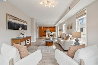 303 Bowsman Ct Unit 144, Oakland, CA 94601