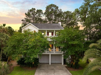 1417 S Jetties Ct, Mount Pleasant, SC 29466
