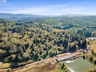 8365 Bewley Creek Rd, Tillamook, OR 97141