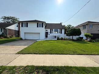 3434 Fairway Rd, Oceanside, NY 11572