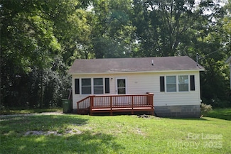 104 S Gregory St, Lancaster, SC 29720