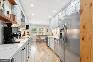 1643 Forest Hill Ct, Crofton, MD 21114