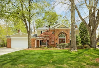 32848 White Oaks Trail, Beverly Hills, MI 48025