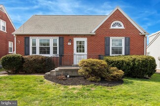 61 W Hamlin Ave, Telford, PA 18969
