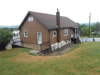 1110 Hancock Ave, Vandergrift, PA 15690
