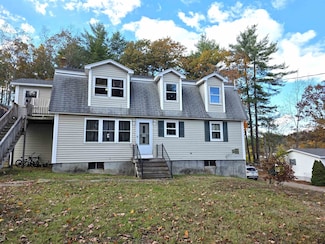 17 Old Fremont Rd, Raymond, NH 03077