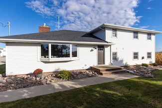 N5598 State Rd, Black Creek, WI 54106