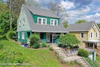 24 Park St, Kingston, NY 12401