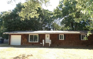 4908 Yarmouth Dr, Greensboro, NC 27407