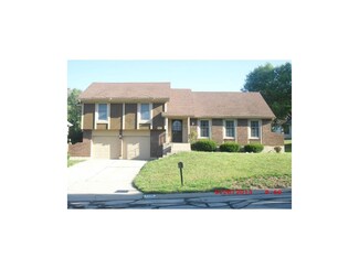 7706 E 74th St, Kansas City, MO 64133