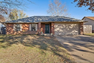 1123 S Haynie St, Skiatook, OK 74070