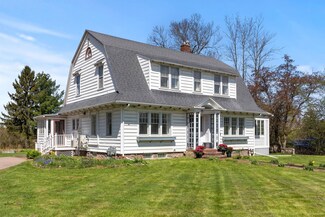 5166 Shelburne Rd, Shelburne, VT 05482