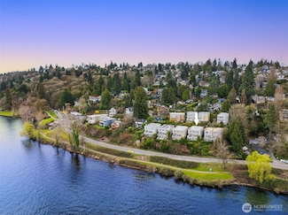 1452 Madrona Dr, Seattle, WA 98122