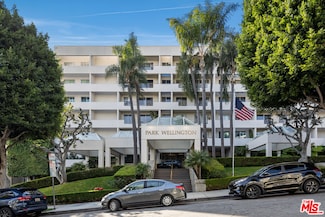 1131 Alta Loma Rd Unit 412, West Hollywood, CA 90069