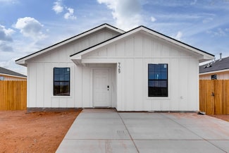 729 S Benton St, Midland, TX 79701