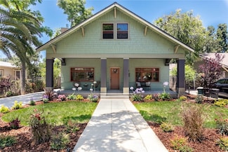 1023 Adelaine Ave, South Pasadena, CA 91030