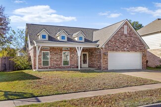 704 N Kalanchoe Ave, Broken Arrow, OK 74012