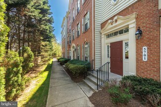 5701 Callcott Way Unit A, Alexandria, VA 22312