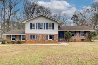 2270 Old Concord Dr SE, Covington, GA 30016