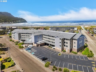 111 Avenue U Unit 207, Seaside, OR 97138