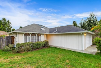 2121 Woodcrest Ct, Eureka, CA 95503