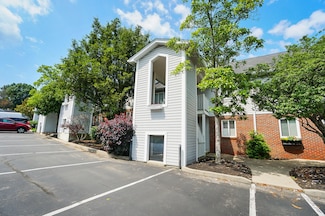 5 Carriage House Dr, Fort Thomas, KY 41075