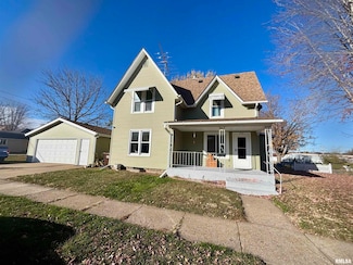 202 W Apple St, Maquoketa, IA 52060