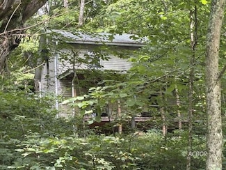 15791 Willow Creek Rd, Athens, OH 45701