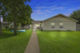 1732 Lynn Ln, Freeport, TX 77541