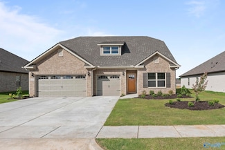 121 Headen Ln, Huntsville, AL 35811
