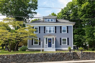 157 Sandwich St, Plymouth, MA 02360
