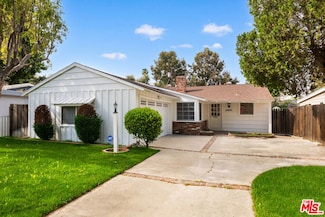 22021 Celes St, Woodland Hills, CA 91364