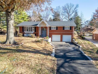 9000 Fernald Dr, Saint Louis, MO 63123