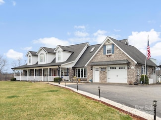 727 Jenkins Valley Rd, Alexander, NC 28701