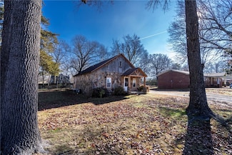 503 S Elm St, Siloam Springs, AR 72761