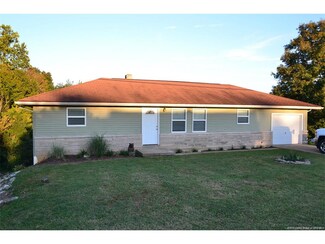 5230 Main St SE, Elizabeth, IN 47117