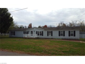 4120 Roadayle Dr, Roseville, OH 43777
