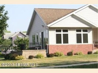 201 201 W Dwelle St, Lake City, MN 55041