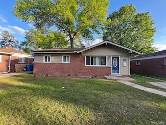 25475 Norfolk St, Dearborn Heights, MI 48125