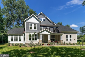 10225 Leesburg Pike, Vienna, VA 22182